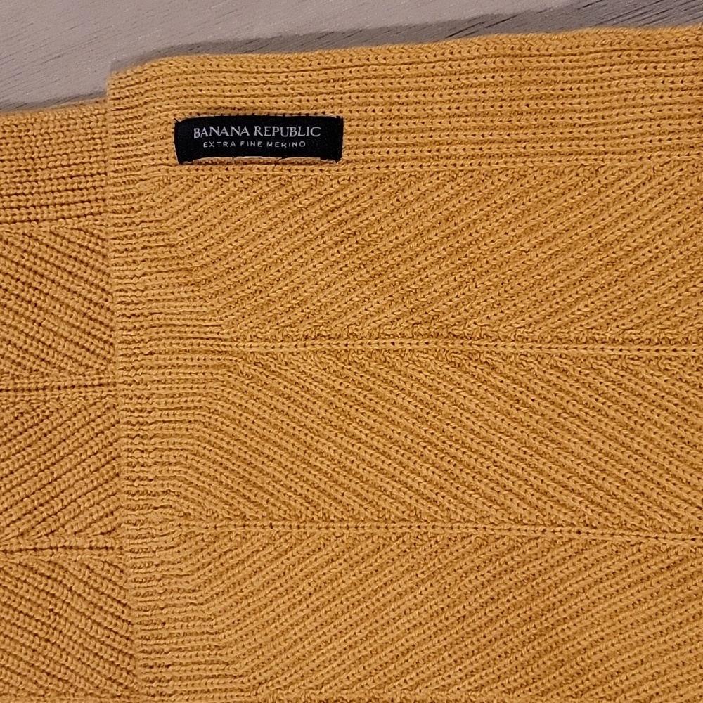 Banana Republic Scarf